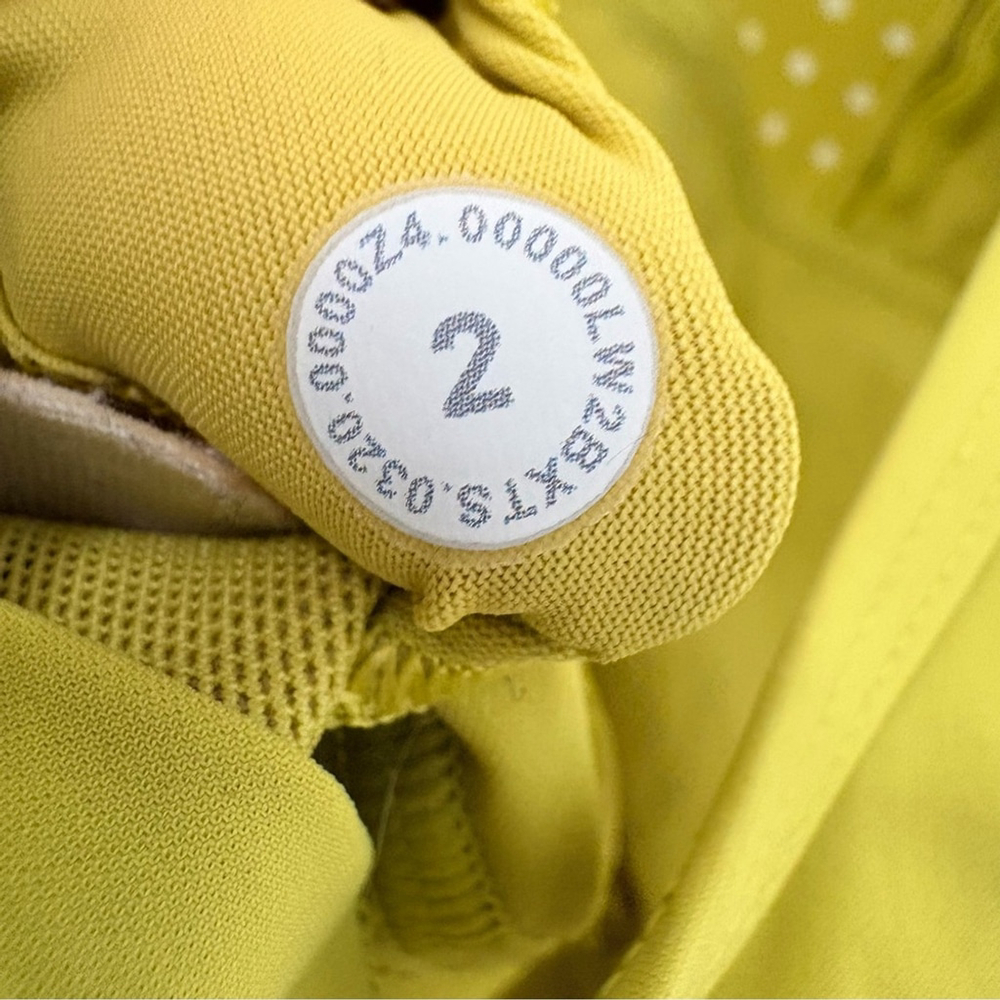 Lululemon Unleash Strength Bra Sz 2 B/C Yellow Serpentine EUC - Picture 8 of 9